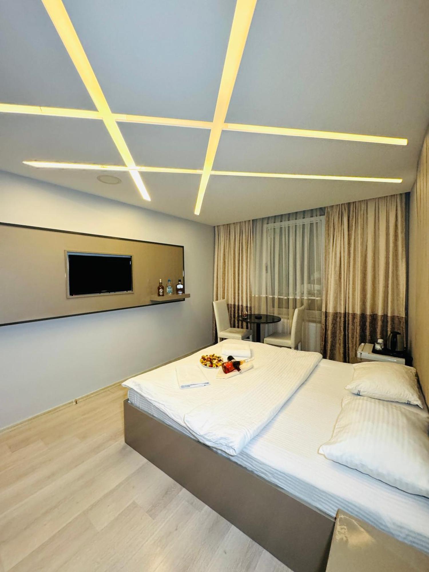 Blueway Hotel Istambul Exterior foto